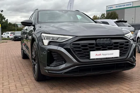 KY24UOH Audi Q8 e-tron Black Edition 50 e-tron quattro 250,00 kW Thumbnail #9