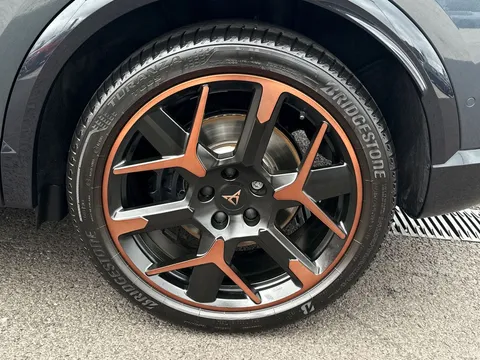 DE25UXN CUPRA Formentor 2.0 TSI 333 VZ3 5dr DSG 4Drive***PANORAMIC SUNROOF*** Thumbnail #7