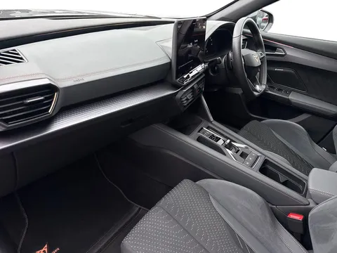 DE25UXN CUPRA Formentor 2.0 TSI 333 VZ3 5dr DSG 4Drive***PANORAMIC SUNROOF*** Thumbnail #9