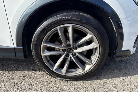 DC72LWX Audi Q3 Black Edition 35 TFSI  150 PS S tronic Thumbnail #10