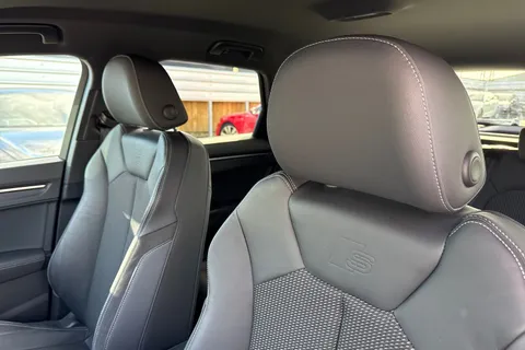 DC72LWX Audi Q3 Black Edition 35 TFSI  150 PS S tronic Thumbnail #24