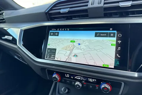 DC72LWX Audi Q3 Black Edition 35 TFSI  150 PS S tronic Thumbnail #37