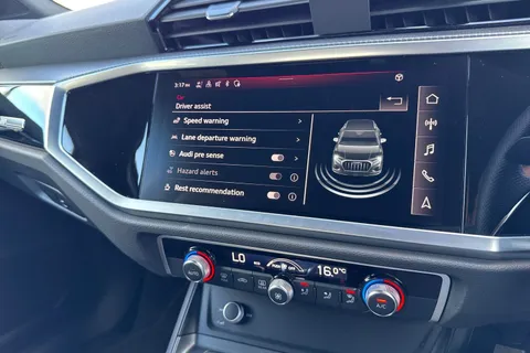 DC72LWX Audi Q3 Black Edition 35 TFSI  150 PS S tronic Thumbnail #42