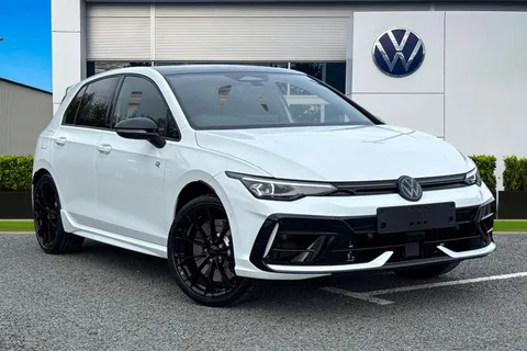 Volkswagen Golf 2.0 TSI R Black Edition DSG 4Motion Euro 6 (s/s) 5dr Thumbnail #2