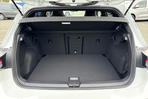 Volkswagen Golf 2.0 TSI R Black Edition DSG 4Motion Euro 6 (s/s) 5dr Thumbnail #7