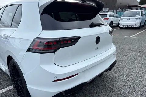 Volkswagen Golf 2.0 TSI R Black Edition DSG 4Motion Euro 6 (s/s) 5dr Thumbnail #8