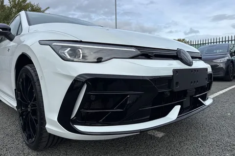 Volkswagen Golf 2.0 TSI R Black Edition DSG 4Motion Euro 6 (s/s) 5dr Thumbnail #9