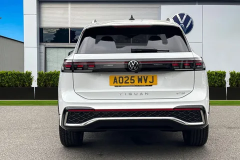 AO25WVJ Volkswagen Tiguan 1.5 eTSI 150 R-Line 5dr DSG | Heated Seats | Rear Camera Thumbnail #5
