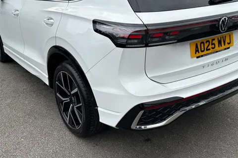 AO25WVJ Volkswagen Tiguan 1.5 eTSI 150 R-Line 5dr DSG | Heated Seats | Rear Camera Thumbnail #8