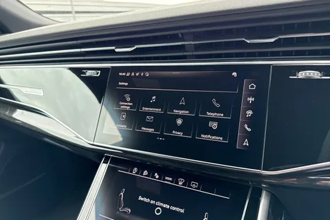  Audi Q8 3.0 TDI V6 50 Black Edition Tiptronic quattro Euro 6 (s/s) 5dr Thumbnail #53