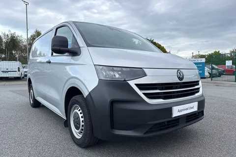 DG25EYF Volkswagen Transporter 2.0 TDI 150 Commerce Plus Van Thumbnail #9