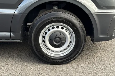 RV75NKA Volkswagen Crafter 2.0TDI  140PS CR35 LWB Commerce Plus Auto-2025 Model Thumbnail #10