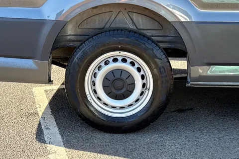 BV74TXL Volkswagen Crafter 2.0TDI 140PS CR35 LWB Commerce Plus Thumbnail #11