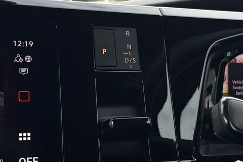 23 of 64 for VOLKSWAGEN CALIFORNIA 2.0 TDI Ocean 5dr DSG