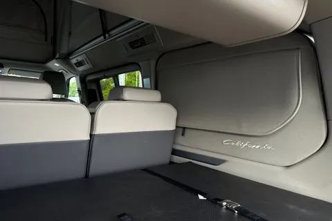 44 of 64 for VOLKSWAGEN CALIFORNIA 2.0 TDI Ocean 5dr DSG