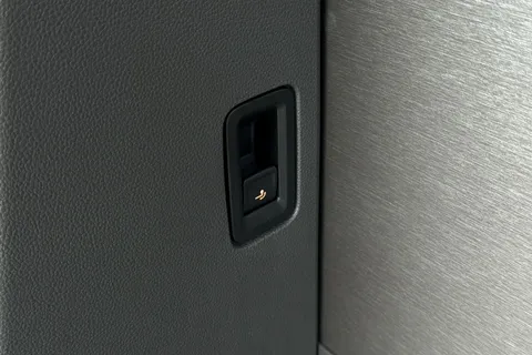 45 of 64 for VOLKSWAGEN CALIFORNIA 2.0 TDI Ocean 5dr DSG