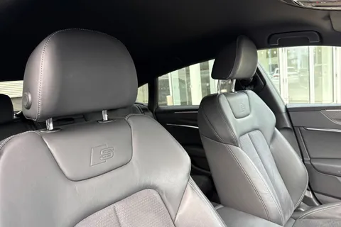 23 of 65 for AUDI A7 40 TDI Quattro Black Edition 5dr S Tronic