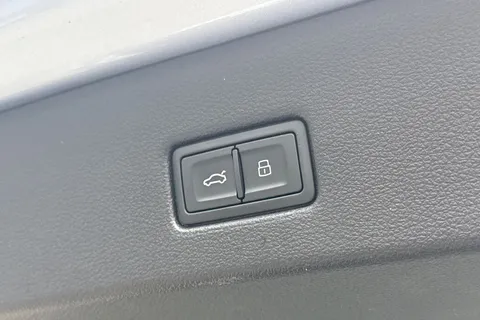 36 of 65 for AUDI A7 40 TDI Quattro Black Edition 5dr S Tronic