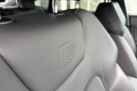 42 of 65 for AUDI A7 40 TDI Quattro Black Edition 5dr S Tronic