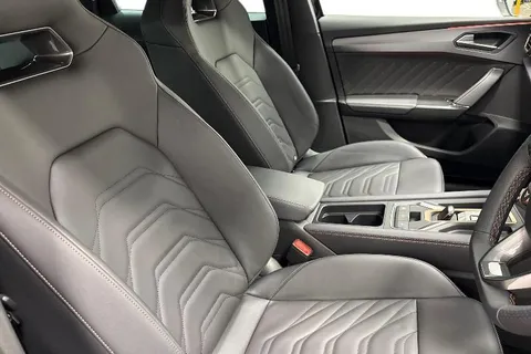 KW25OKH CUPRA Leon 1.5 eTSI V3 DSG Euro 6 (s/s) 5dr Thumbnail #10