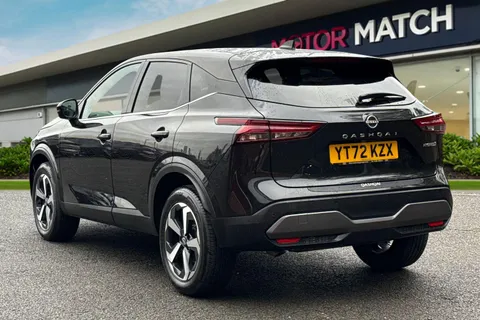 YT72KZX Nissan Qashqai 1.3 DIG-T MHEV N-Connecta XTRON Euro 6 (s/s) 5dr Thumbnail #3