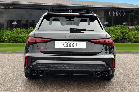 Audi S3 2.0 TFSI Black Edition Sportback S Tronic quattro Euro 6 (s/s) 5dr Thumbnail #5
