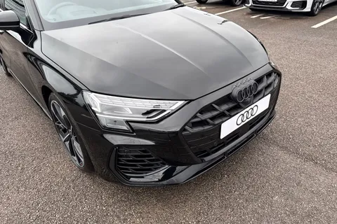 Audi S3 2.0 TFSI Black Edition Sportback S Tronic quattro Euro 6 (s/s) 5dr Thumbnail #9