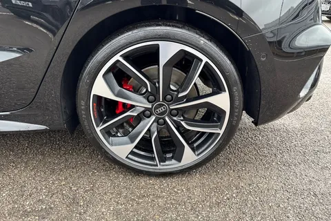 Audi S3 2.0 TFSI Black Edition Sportback S Tronic quattro Euro 6 (s/s) 5dr Thumbnail #11