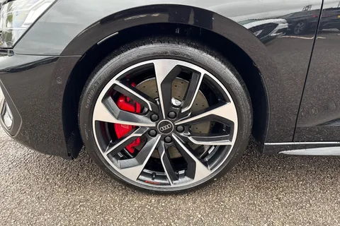 Audi S3 2.0 TFSI Black Edition Sportback S Tronic quattro Euro 6 (s/s) 5dr Thumbnail #12