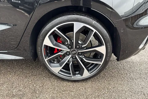 Audi S3 2.0 TFSI Black Edition Sportback S Tronic quattro Euro 6 (s/s) 5dr Thumbnail #13