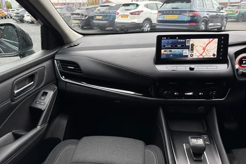 YT72KZX Nissan Qashqai 1.3 DIG-T MHEV N-Connecta XTRON Euro 6 (s/s) 5dr Thumbnail #21