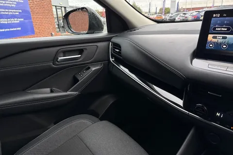 YT72KZX Nissan Qashqai 1.3 DIG-T MHEV N-Connecta XTRON Euro 6 (s/s) 5dr Thumbnail #36