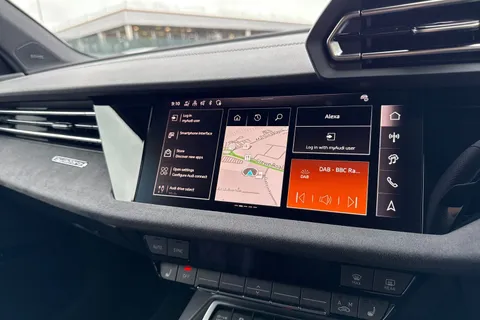 Audi S3 2.0 TFSI Black Edition Sportback S Tronic quattro Euro 6 (s/s) 5dr Thumbnail #35