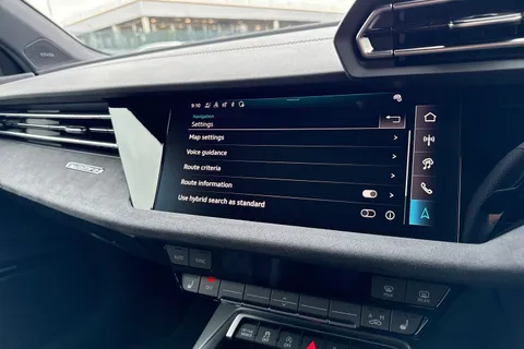 Audi S3 2.0 TFSI Black Edition Sportback S Tronic quattro Euro 6 (s/s) 5dr Thumbnail #43