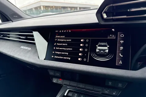 Audi S3 2.0 TFSI Black Edition Sportback S Tronic quattro Euro 6 (s/s) 5dr Thumbnail #49