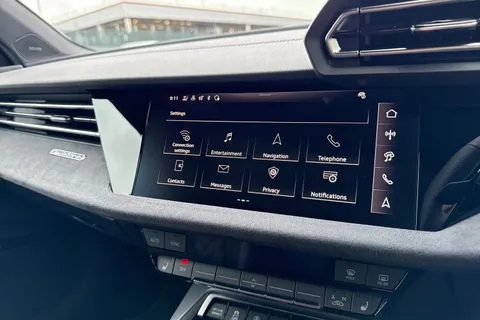 Audi S3 2.0 TFSI Black Edition Sportback S Tronic quattro Euro 6 (s/s) 5dr Thumbnail #53