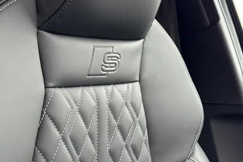 Audi S3 2.0 TFSI Black Edition Sportback S Tronic quattro Euro 6 (s/s) 5dr Thumbnail #58