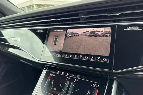 Audi Q8 3.0 TDI V6 50 Vorsprung Tiptronic quattro Euro 6 (s/s) 5dr Thumbnail #35