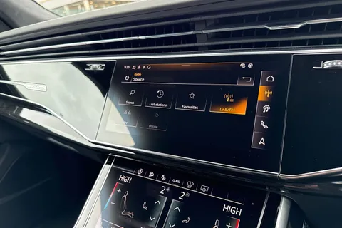  Audi Q8 3.0 TDI V6 50 Vorsprung Tiptronic quattro Euro 6 (s/s) 5dr Thumbnail #40