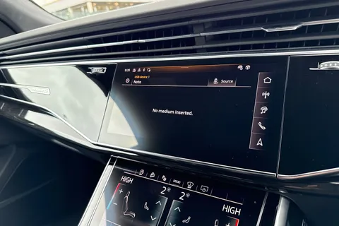  Audi Q8 3.0 TDI V6 50 Vorsprung Tiptronic quattro Euro 6 (s/s) 5dr Thumbnail #41