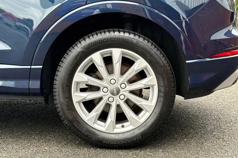 12 of 51 for AUDI Q3 35 TDI Quattro Sport 5dr