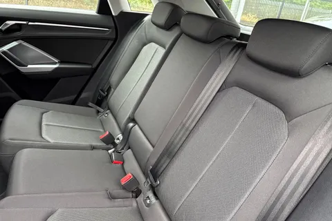 19 of 51 for AUDI Q3 35 TDI Quattro Sport 5dr