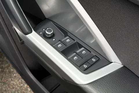 21 of 51 for AUDI Q3 35 TDI Quattro Sport 5dr