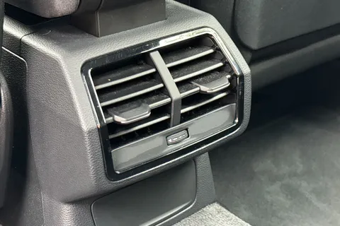 33 of 51 for AUDI Q3 35 TDI Quattro Sport 5dr