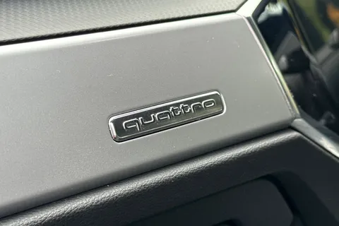 34 of 51 for AUDI Q3 35 TDI Quattro Sport 5dr