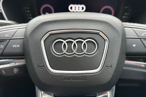 36 of 51 for AUDI Q3 35 TDI Quattro Sport 5dr