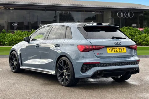 YH22ZWT Audi RS 3 RS 3 Sportback Carbon Black   400 PS S tronic Thumbnail #3