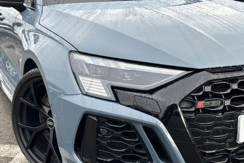 YH22ZWT Audi RS 3 RS 3 Sportback Carbon Black   400 PS S tronic Thumbnail #9