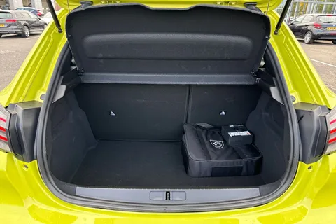 MF73AFU PEUGEOT e-208 50kWh E-Style Auto 5dr (7.4kW Charger) Thumbnail #7