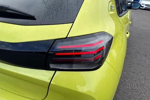 MF73AFU PEUGEOT e-208 50kWh E-Style Auto 5dr (7.4kW Charger) Thumbnail #8